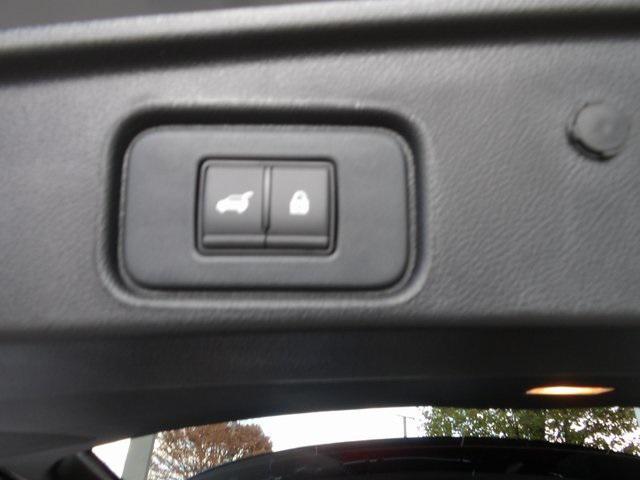 new 2025 Nissan Pathfinder car, priced at $48,181