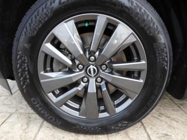 used 2022 Nissan Pathfinder car, priced at $28,000