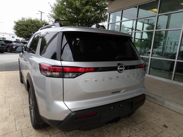 new 2025 Nissan Pathfinder car, priced at $38,276