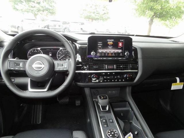 new 2025 Nissan Pathfinder car, priced at $38,276