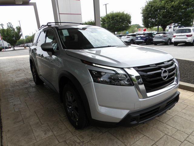 new 2025 Nissan Pathfinder car, priced at $38,276