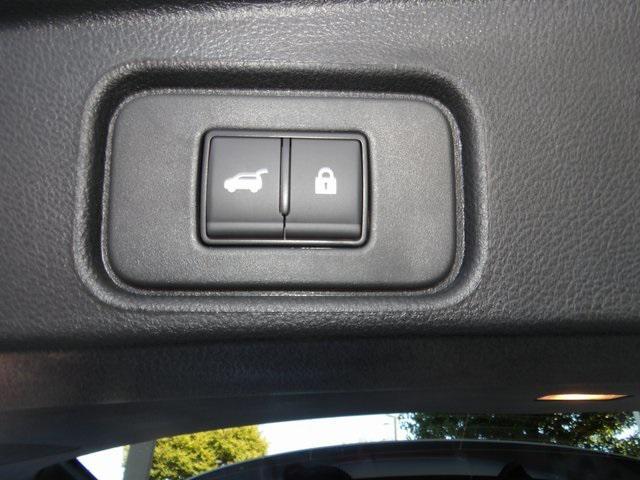 new 2025 Nissan Pathfinder car, priced at $38,715
