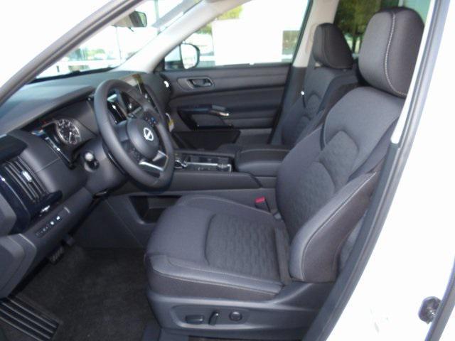 new 2025 Nissan Pathfinder car, priced at $38,715