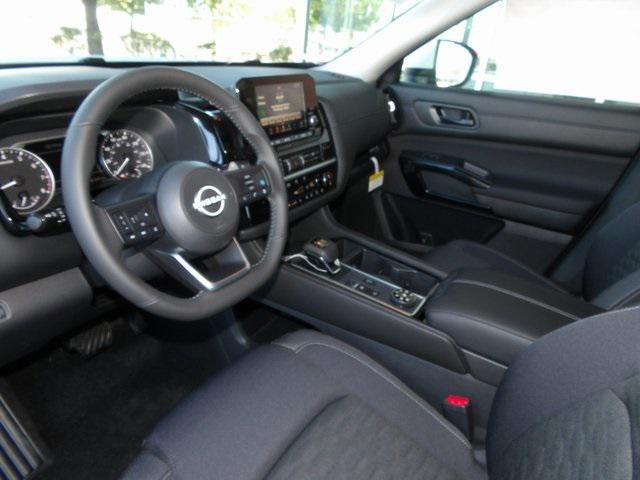 new 2025 Nissan Pathfinder car, priced at $38,715