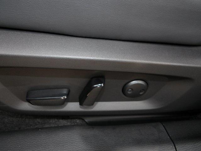 new 2025 Mitsubishi Outlander car, priced at $37,115