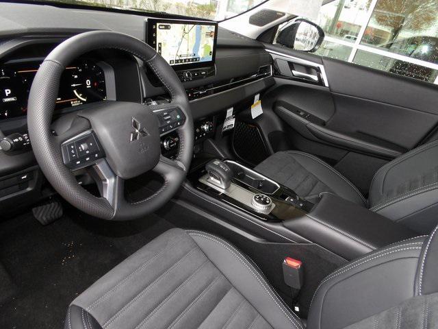 new 2025 Mitsubishi Outlander car, priced at $37,115