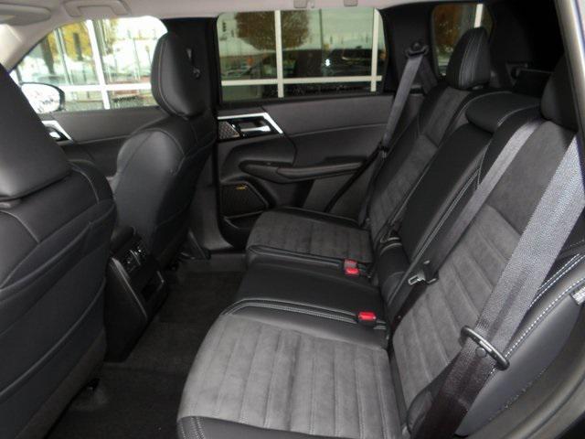 new 2025 Mitsubishi Outlander car, priced at $37,115