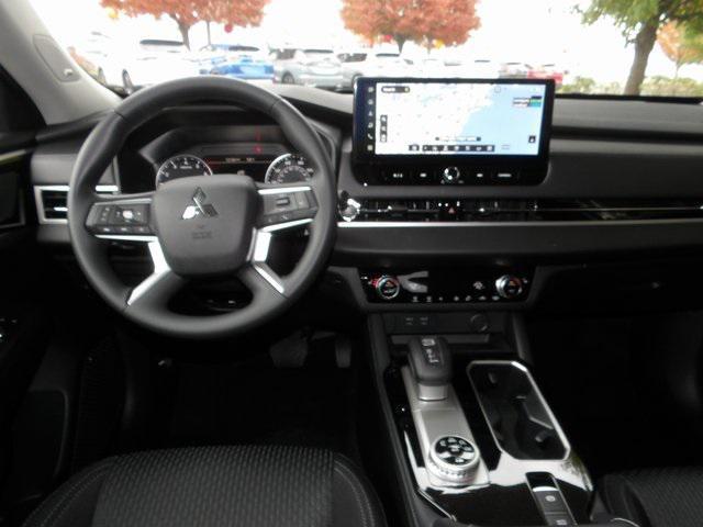 new 2025 Mitsubishi Outlander car, priced at $33,073
