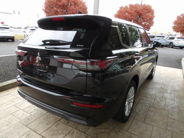 new 2025 Mitsubishi Outlander car, priced at $33,073