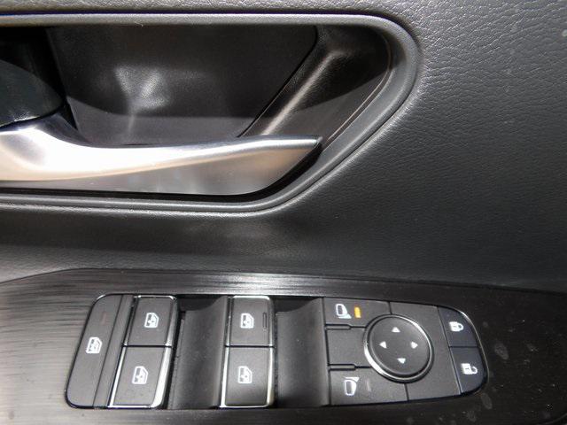 new 2025 Nissan Kicks car, priced at $29,874