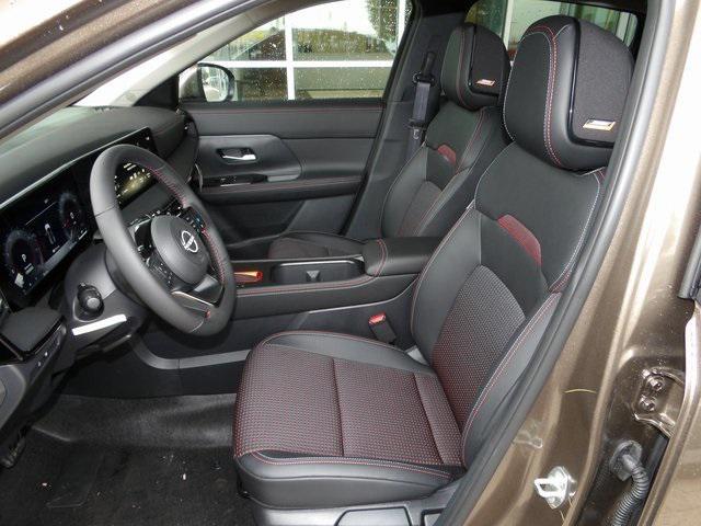 new 2025 Nissan Kicks car, priced at $29,874