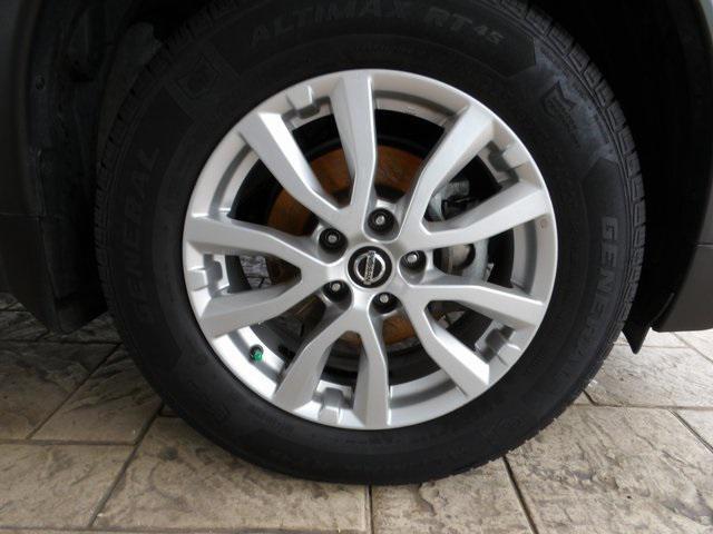 used 2020 Nissan Rogue car, priced at $21,557