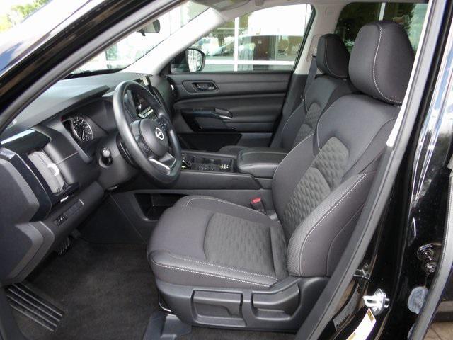 used 2024 Nissan Pathfinder car, priced at $31,900