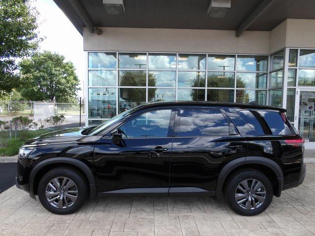 used 2024 Nissan Pathfinder car, priced at $31,900