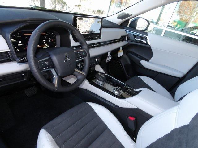 new 2025 Mitsubishi Outlander car, priced at $38,026