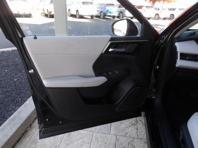 new 2025 Mitsubishi Outlander car, priced at $38,026