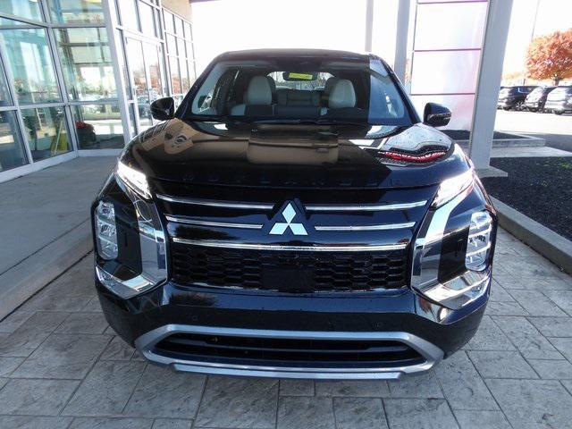new 2025 Mitsubishi Outlander car, priced at $38,026