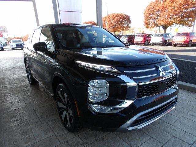 new 2025 Mitsubishi Outlander car, priced at $38,026