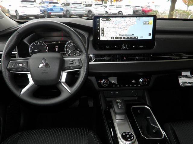 new 2025 Mitsubishi Outlander car, priced at $33,073