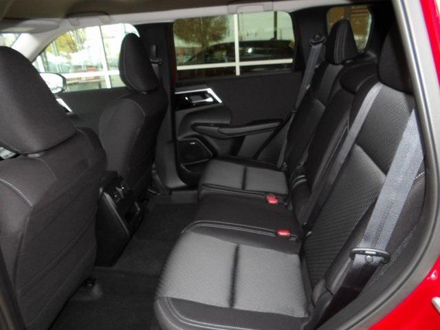 new 2025 Mitsubishi Outlander car, priced at $33,073