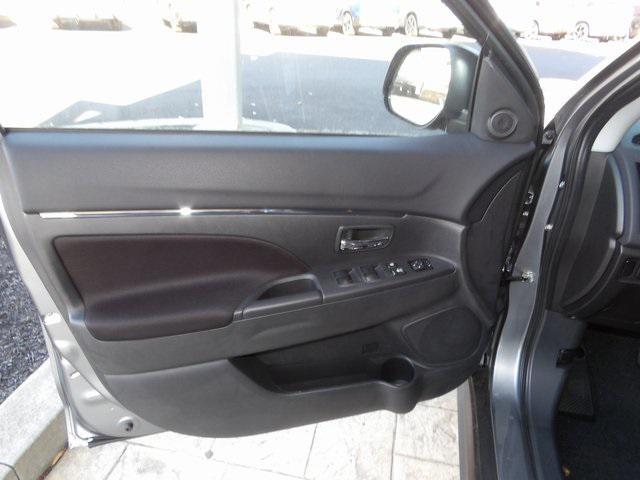 new 2025 Mitsubishi Outlander Sport car, priced at $27,688