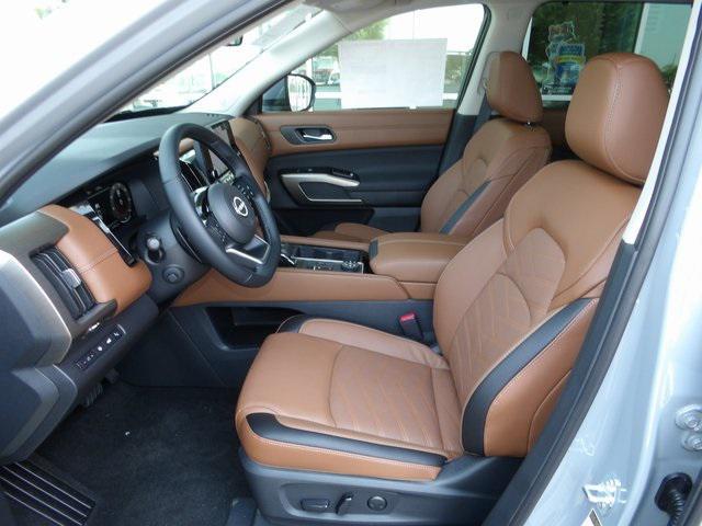 new 2025 Nissan Pathfinder car, priced at $49,283