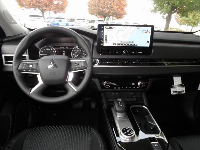 new 2025 Mitsubishi Outlander car, priced at $32,543