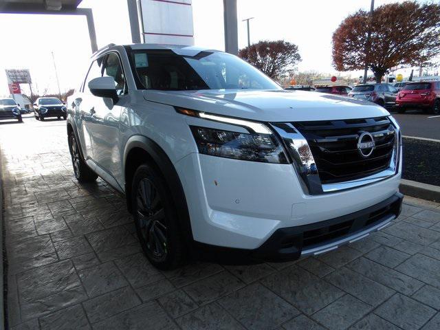 new 2025 Nissan Pathfinder car, priced at $41,491