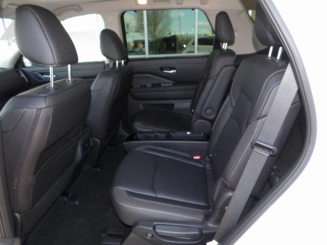 new 2025 Nissan Pathfinder car, priced at $41,491