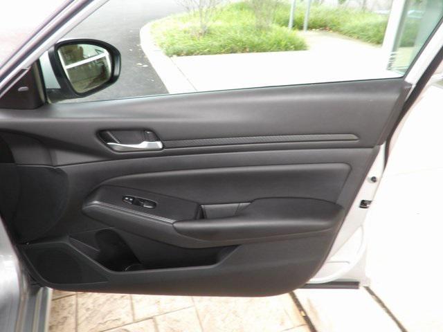 used 2021 Nissan Altima car, priced at $18,400