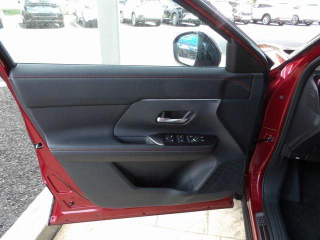 new 2025 Nissan Kicks car, priced at $31,211