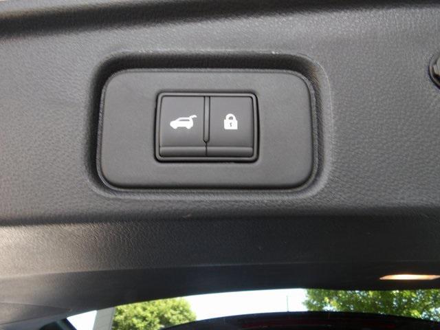 new 2025 Nissan Pathfinder car, priced at $45,932