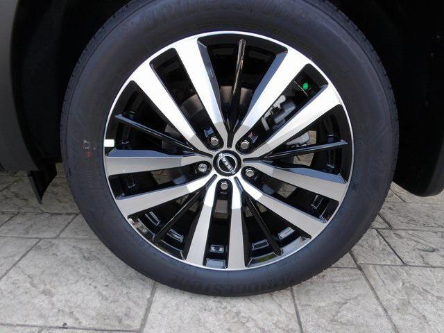 new 2025 Nissan Pathfinder car, priced at $45,932