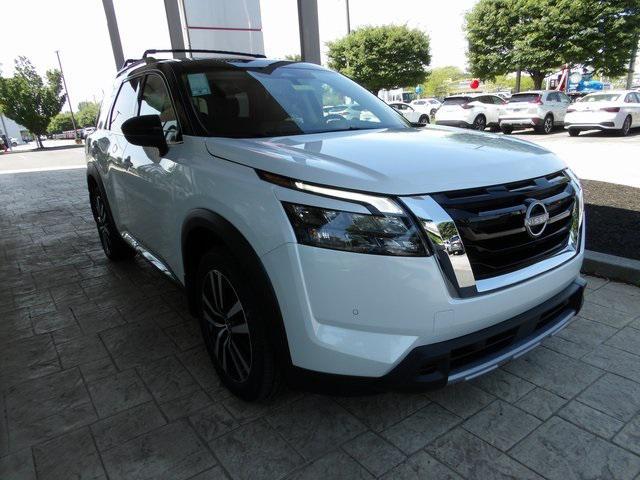 new 2025 Nissan Pathfinder car, priced at $45,932
