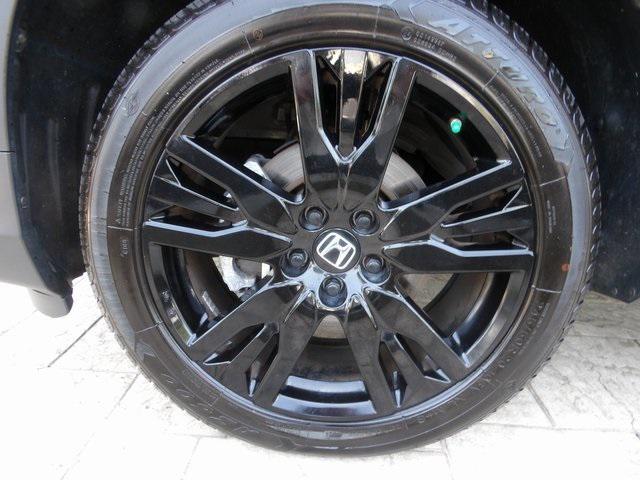 used 2022 Honda Pilot car, priced at $37,000
