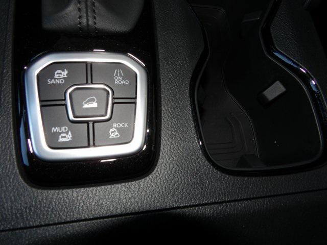 new 2026 Nissan Frontier car, priced at $39,147