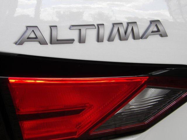 new 2025 Nissan Altima car, priced at $32,777