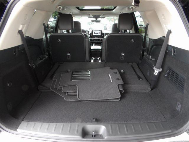 new 2025 Nissan Pathfinder car, priced at $45,603