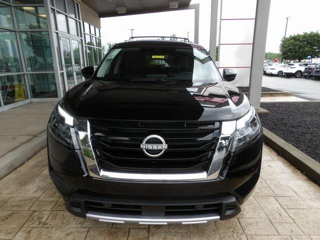 new 2025 Nissan Pathfinder car, priced at $45,603