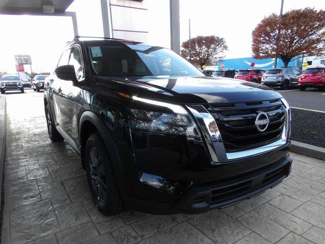 new 2025 Nissan Pathfinder car, priced at $38,276