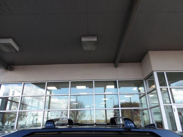 new 2025 Nissan Pathfinder car, priced at $38,276