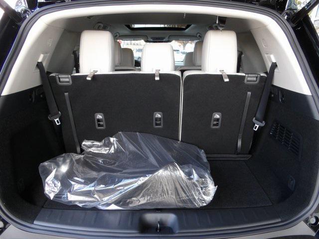 new 2025 Nissan Pathfinder car, priced at $38,276