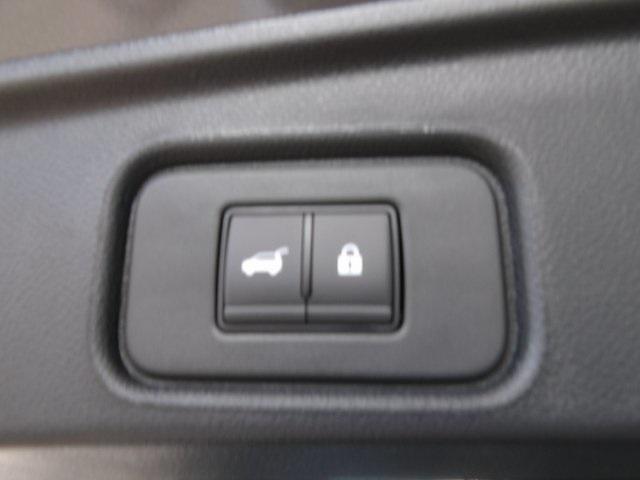 new 2025 Nissan Pathfinder car, priced at $45,485