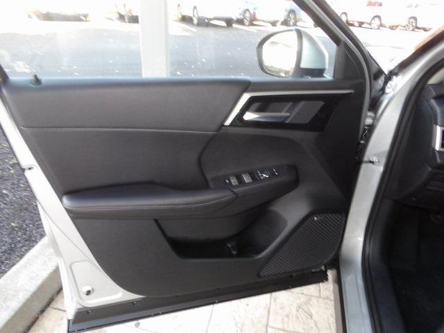 new 2025 Mitsubishi Outlander car, priced at $34,335