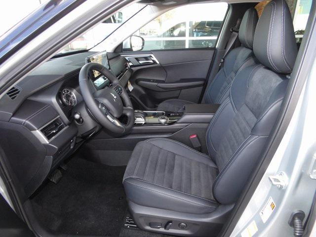 new 2025 Mitsubishi Outlander car, priced at $34,335