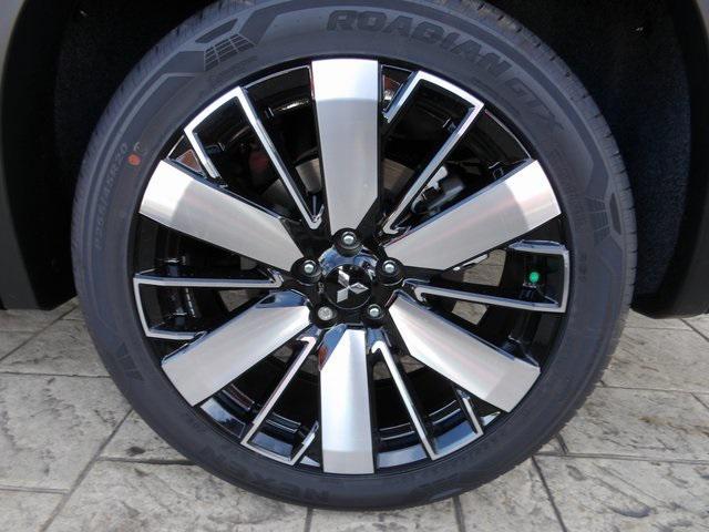 new 2025 Mitsubishi Outlander car, priced at $34,335