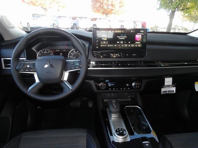 new 2025 Mitsubishi Outlander car, priced at $32,548