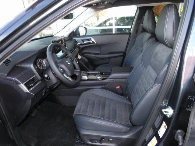 new 2025 Mitsubishi Outlander car, priced at $32,548