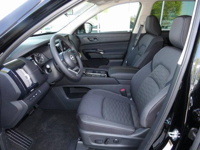 new 2025 Nissan Pathfinder car, priced at $41,095
