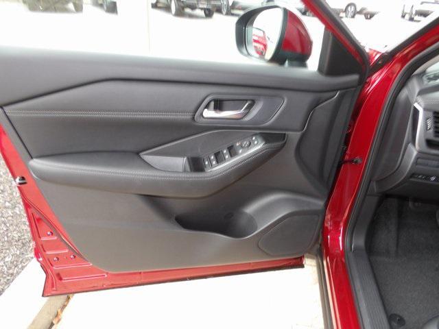 new 2025 Nissan Rogue car, priced at $33,673